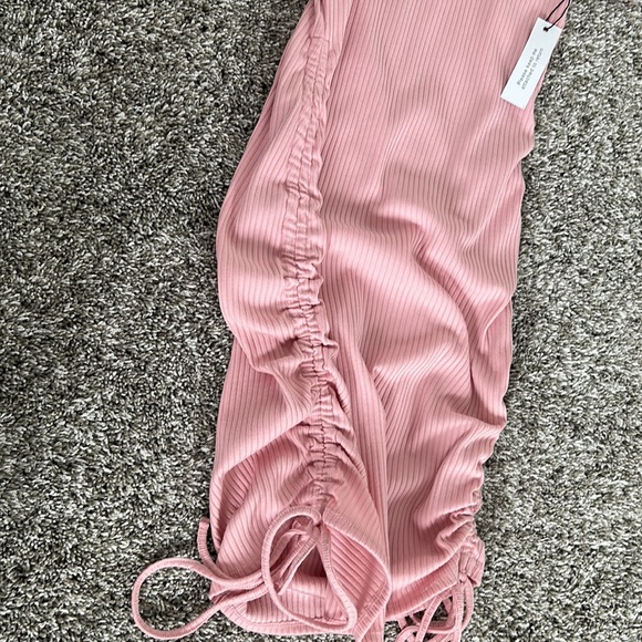 Shades of Rose Brynn Dress - perfect for Valentines - Picture 4 of 4